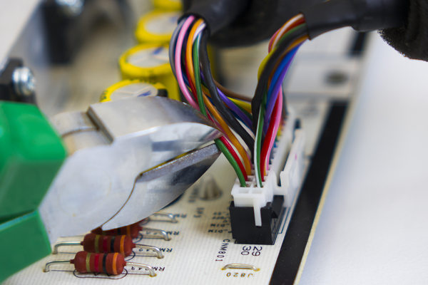 Benefits of Using a Custom Cable Harness Supplier